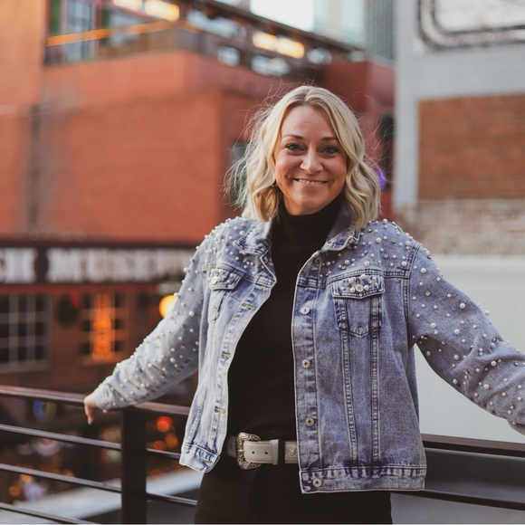 Meet your Posher, Dori - Picture 4 of 4